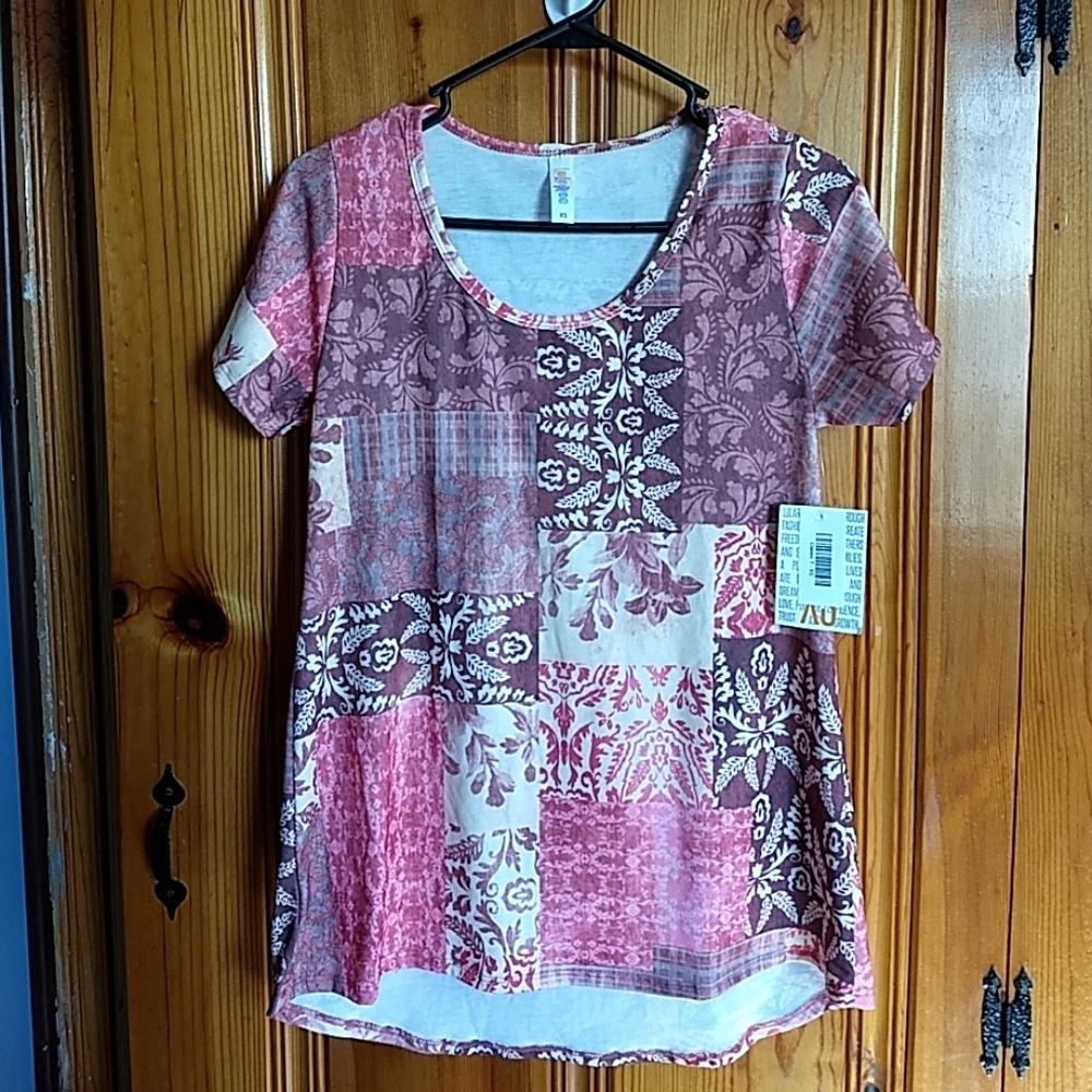 LulaRoe Classic T